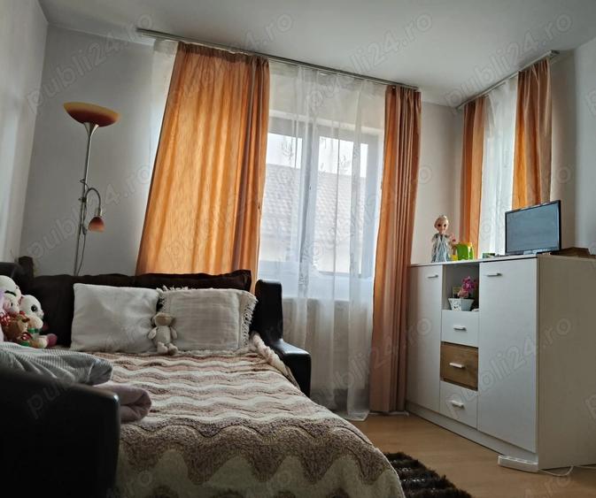 Vanzare casa aprox.3min Targovi?te - 6