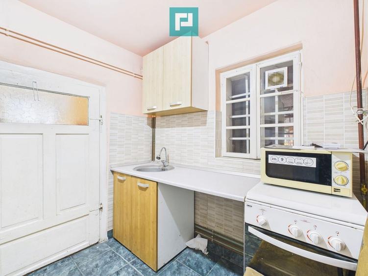 Spațiu central cu vad comercial - 10