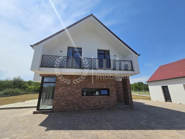 Casa cu 4 camere | 256 mp utili | 2000 mp teren | Sat. Aiton - 1