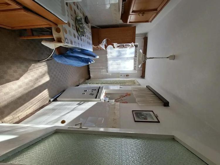 Vanzare apartament cu 2 camere in Moldova Noua - 1