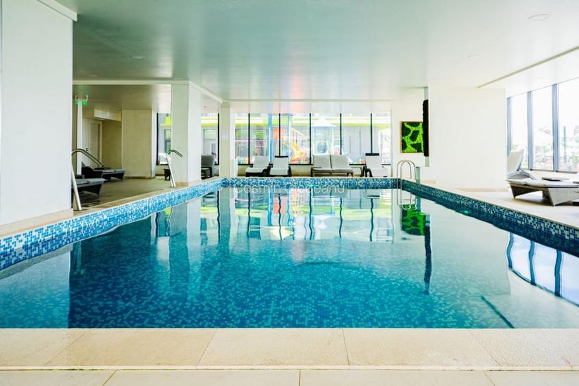 Apartament in prima Linie la mare \ 3 camere