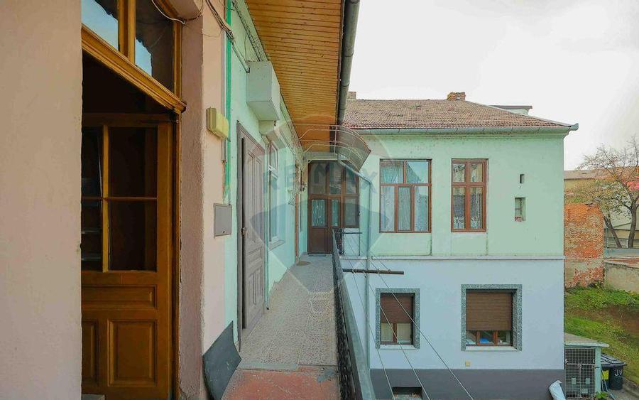 Apartament cu 2 camere de vanzare, cladire istorica, u... - 10