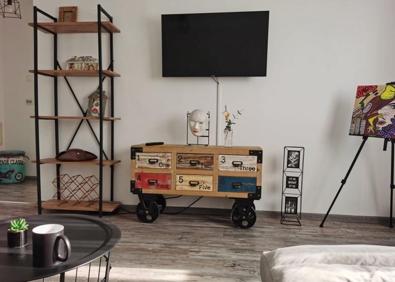 Apartament de 3 camere, luminos, aproape metrou – zona centrala - 1