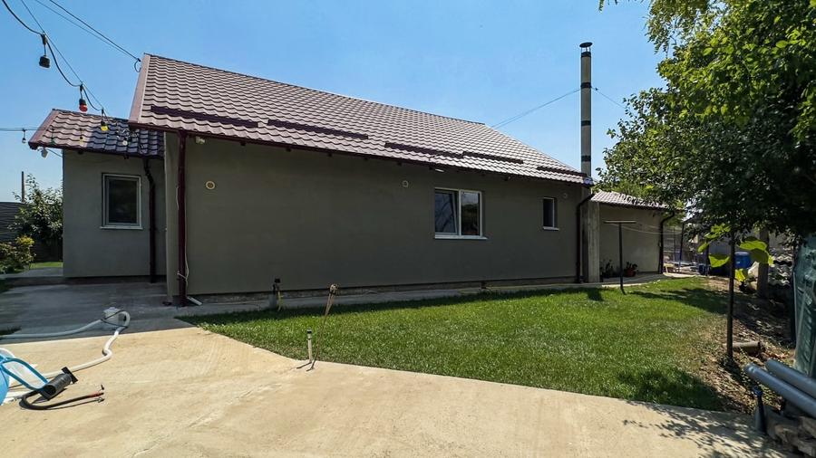 Casa cu 4 camere si garaj cu rampa-teren 500 mp-jud. Constanta - 7