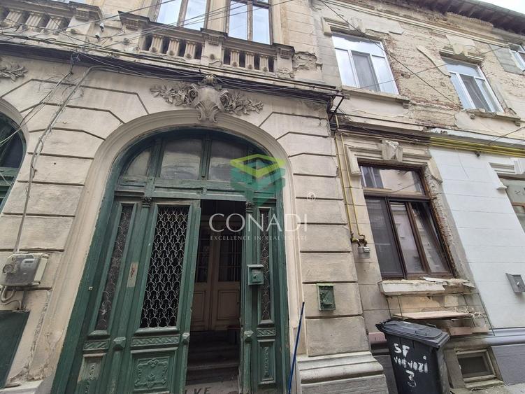 Apartament cu 3 camere decomandat în Victoriei