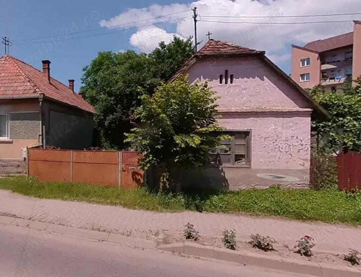 Sovata oras, strada Principala, casa de caramida si teren 600 mp - 1