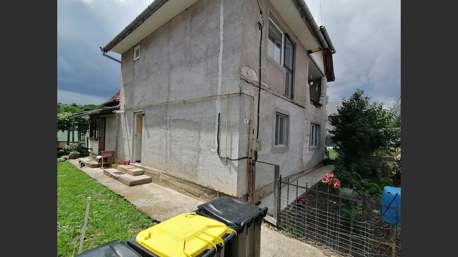 Casă cu gradina 1255mp cu sere, Copaceni , 25km de Cj-N,comision 0% - 14