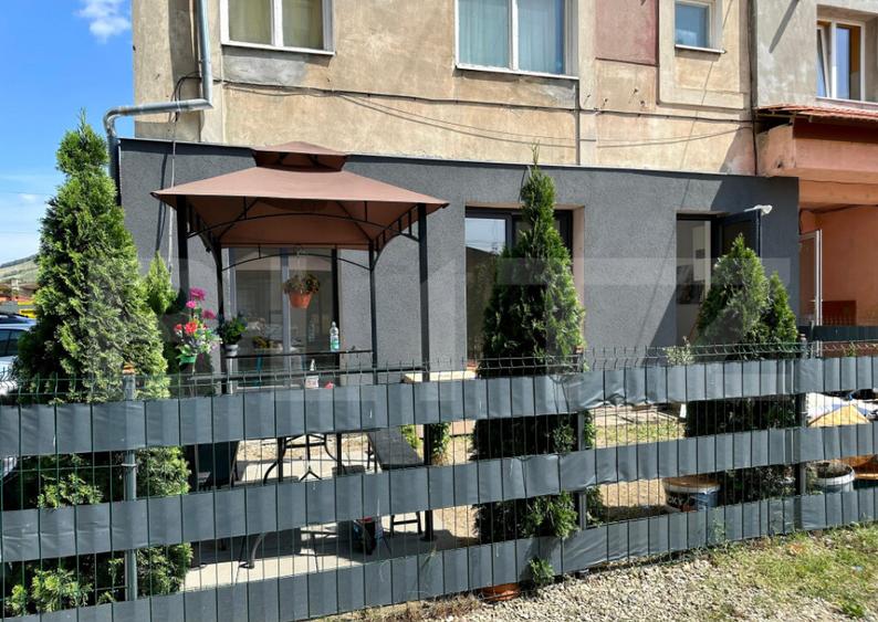 Spatiu comercial de inchiriat,renovat complet,33 mp,cu teras - 1