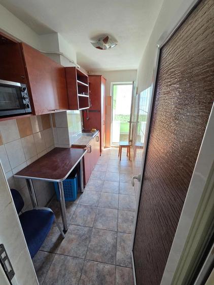 PROPRIETAR vand apartament 2 camere, etaj intermediar - bloc O7 - 6