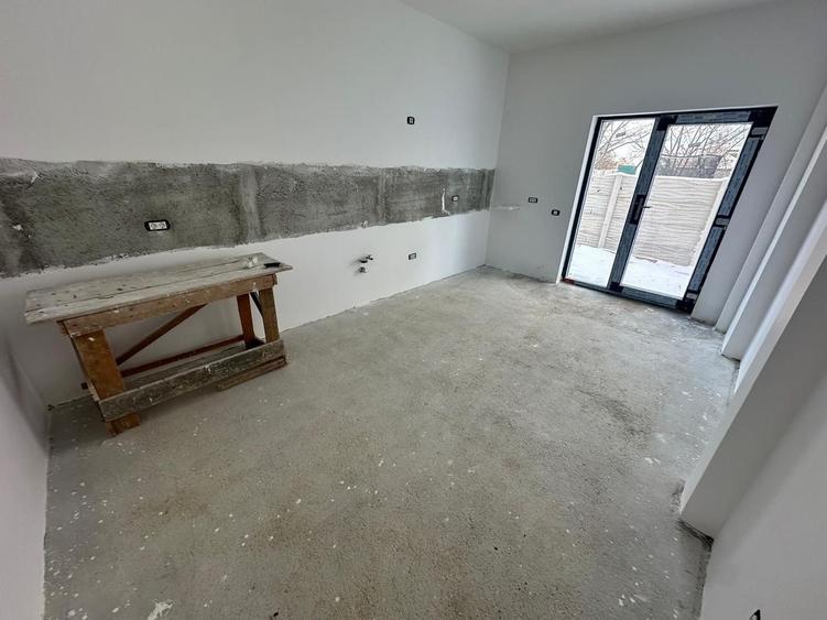 CASA INDIVIDUALA CARTIERUL LATIN, 4 CAMERE, TOATE UTILITATILE,COMIS 0% - 13