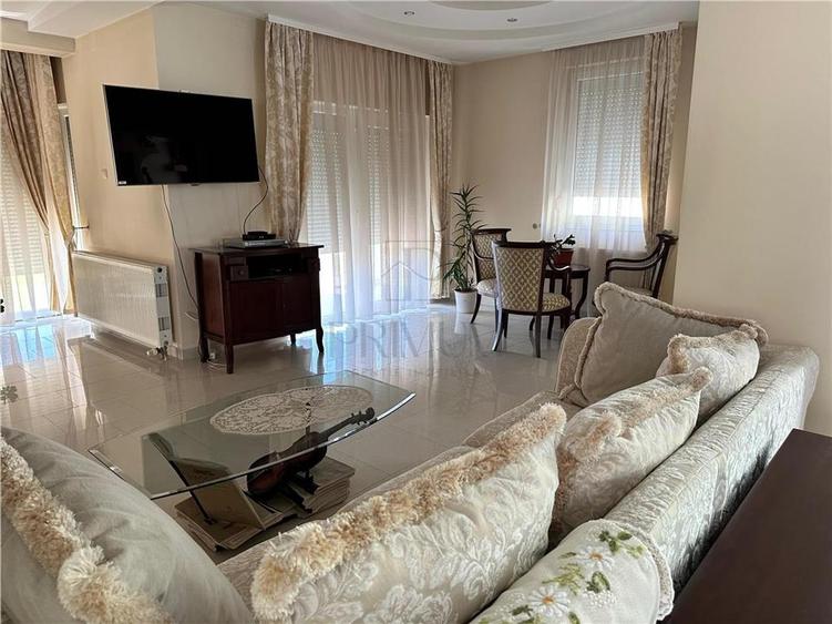 GIROCULUI - CASA INDIVIDUALA - PISCINA  INCALZITA - SAUNA - GARAJ - PANOURI SOLA - 3