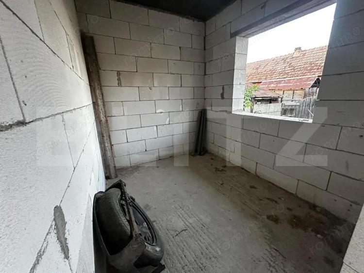 Casa la rosu 4 camere - 200 mp -zona Barabanti - 12