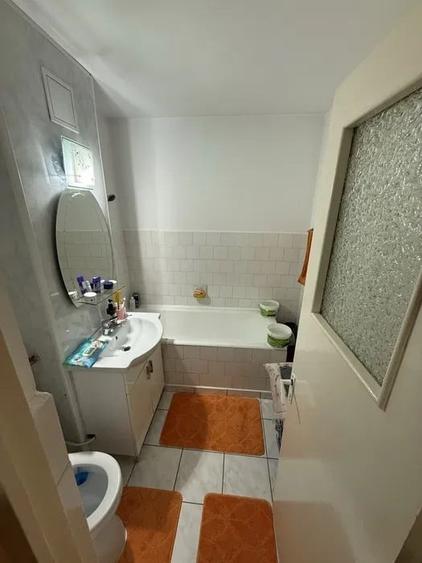 Apartament 2 camere, decomandat, etaj 1/4, zona Nicolina - 6