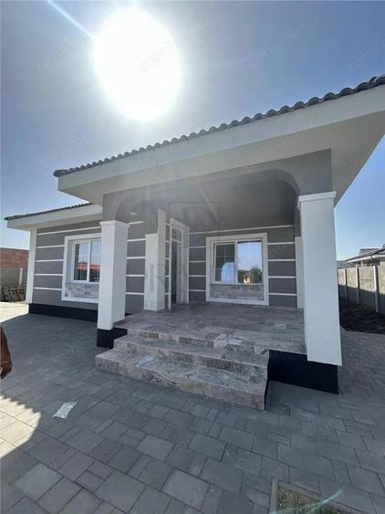 Sanmihaiul Roman- teren generos- personalizare interioara - 4