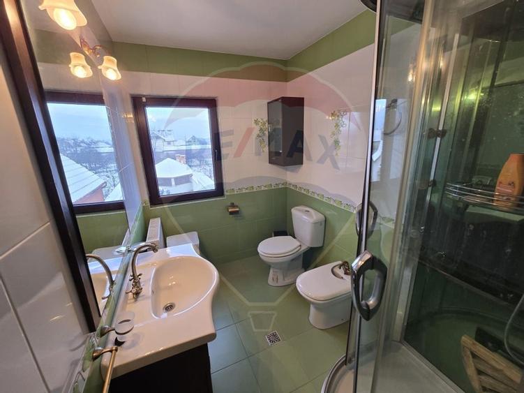 CASA SPATIOASA SI PRIMITOARE IN CENTRUL ORASULUI  AVRIG JUD,  SIBIU - 14