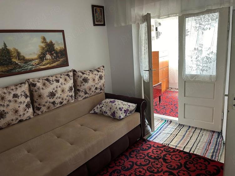 Casa cu 10 incaperi, teren 968 mp, anexe, beci ?i gradina, Vacareni (jud. Tulcea) - 5