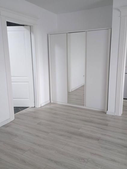 Proprietar inchiriez apartament 2 camere potiers towers , continental - 2