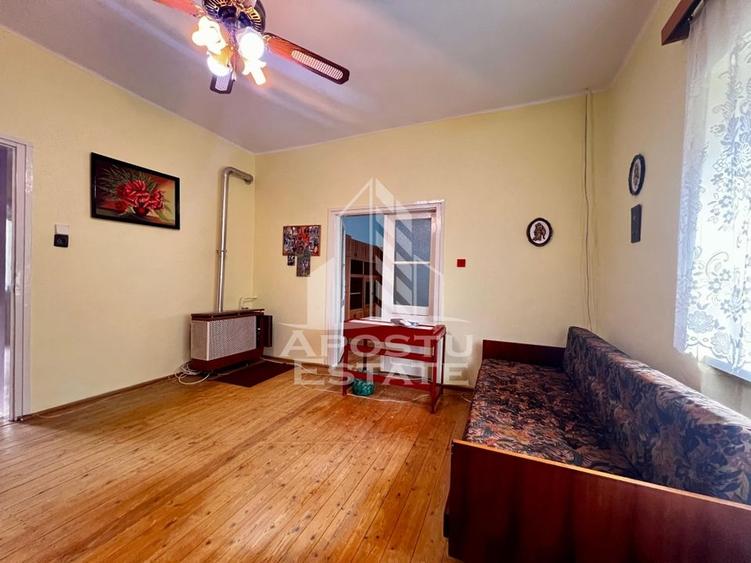 Casa cu 2 camere, 690mp in Battonya - 3