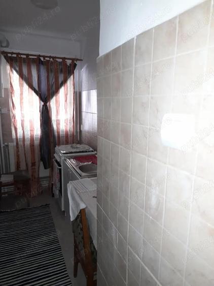 Inchiriez apartament 2camere - 7