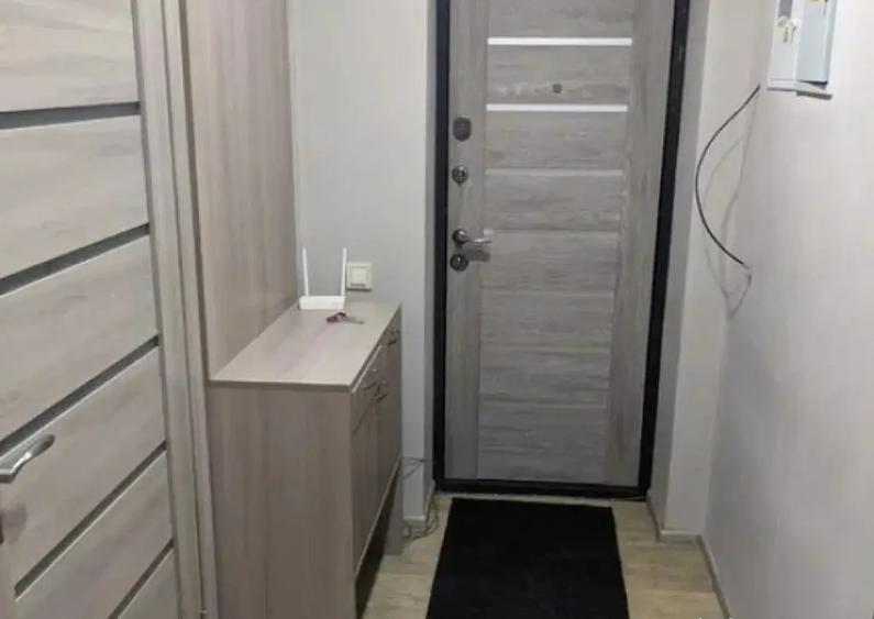 2 Camere zona Titan - 2