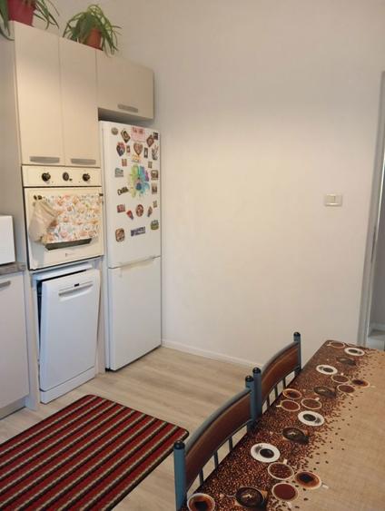 Vand apartament decomandat - 1