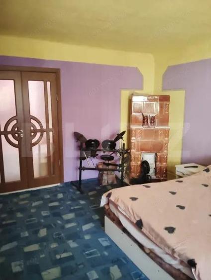 COMISION 0!Casa cu 2 apartamente, 210 mp, 1350 mp teren, in Vistea - 16