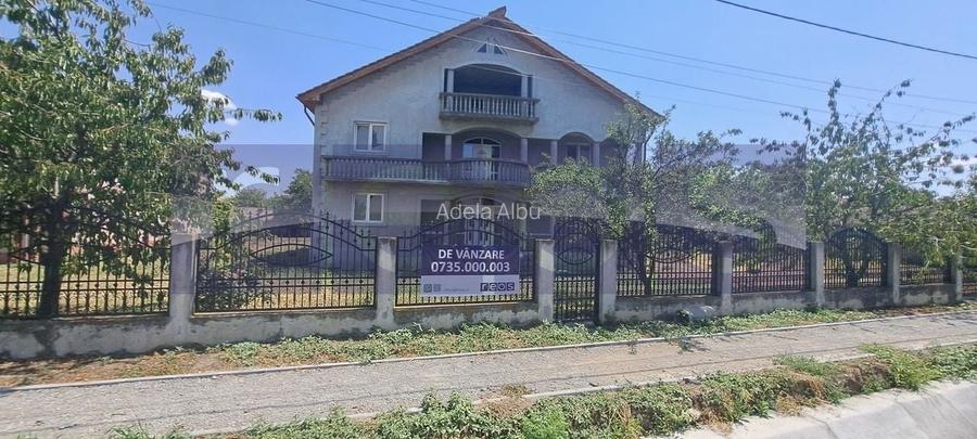 VANZARE VILA DIN BCA + TEREN 1.400 MP | STRADA PRINCIPALA | CRANGU, TELEORMAN