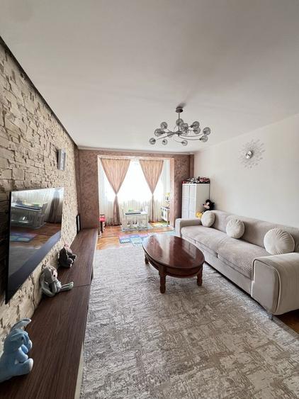 Apartament 3 camere modern, etaj 1, zona Republicii finisaje de calitate, gata de locuit - 1