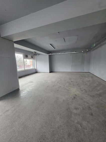 Zona Metrou Dimitrie Leonida spatiu 100 mp vizibilitate buna - 5