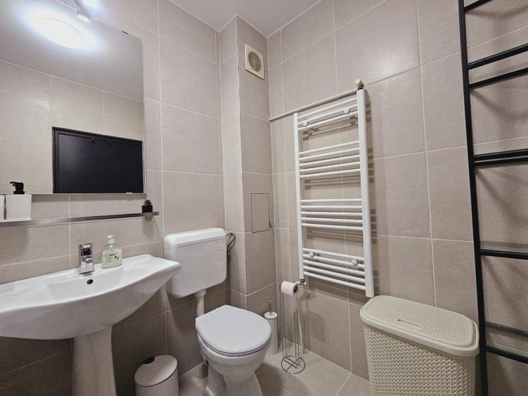 Timpuri Noi metrou | Mircea Voda | Camera de Comert | Bloc anvelopat | Renovata - 20