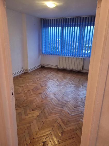 Vand apartament 2 camere zona pia?a langa ITM - 1