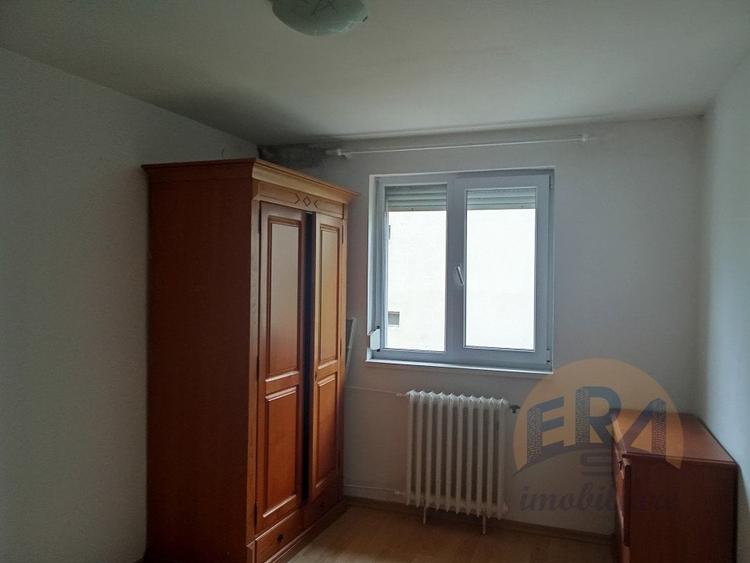 Garsoniera modificata cu 2 camere,Rogerius, Str. Aluminei - 2