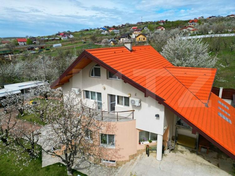 Casa boiereasca, rafinata si luxoasa cu 8 camere, 480mp, Chicerea - 1