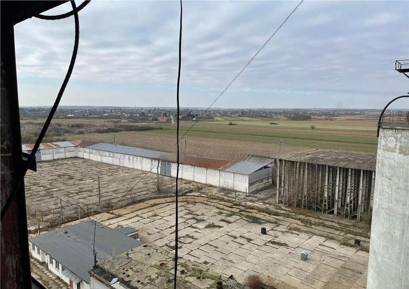 Spatii industriale , teren ,silozuri si Fabrica de nutret... - 4