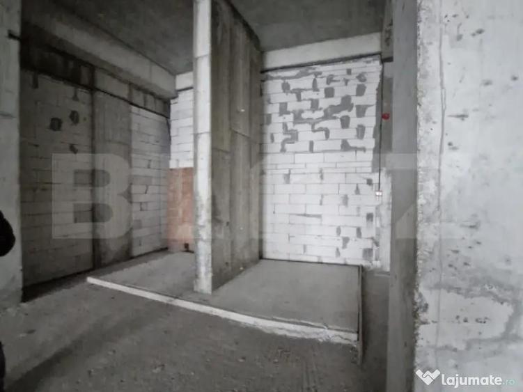 Spa?iu comercial de mari dimensiuni, 400 mp, Exterior Sud - 7