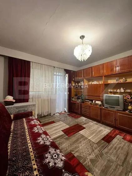 Apartament cu 2 camere, semidecomandat, zona micro 3 Apartament cu 2 camere, semidecomandat, zona micro 3