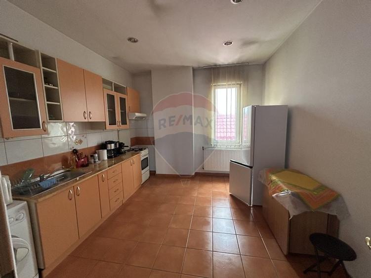 Spațiu 324mp FRIG / 300mp BIROURI de vânzare în zona VALUE CENTRE - 11