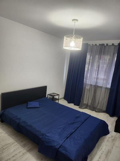 Apartament cu 3 camere semidecomandat, mobilat în Brâncoveanu