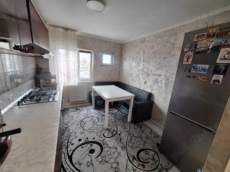 Vand apartament 2 camere, et 1, 54 mp utili Rogerius Oradea - 1