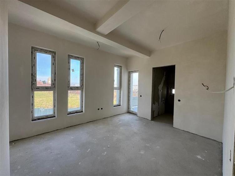 Casa Unifamiliala  Parter + Etaj , situata in Floresti! - 12