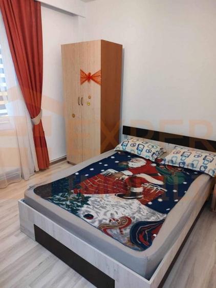 Apartament 3 camere, situat in zona Mamaia-Sat - 9