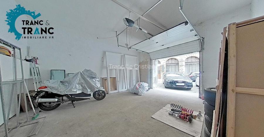 Garaj ultracentral de inchiriat Palatul Neumann, Arad