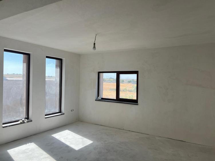 Vila de vanzare in Ovidiu - P+1, teren 470mp - 9