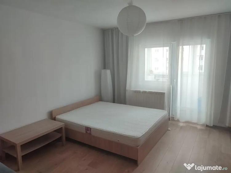 Inchiriez garsoniera spatioasa, utilata, langa Parcul Sebastian, 13 septembrie - 2