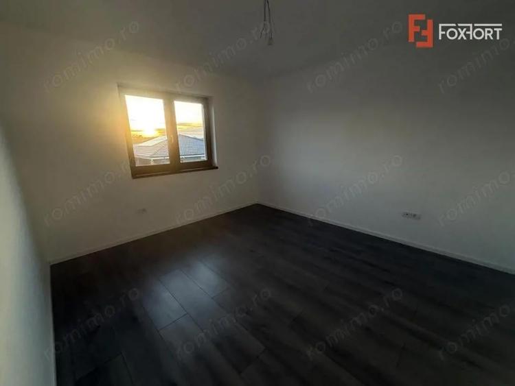 Duplex 5 camere 124 mp utili, despartit prin carport, Chisoda - 2