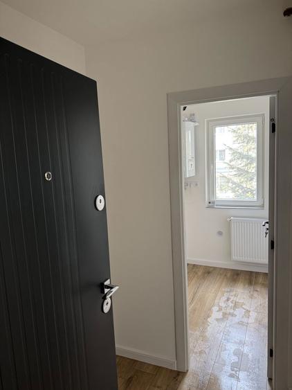 Apartament LUX 37 mp TOT NOU langa Facultate + Vivo Mall Etaj 1 - 5