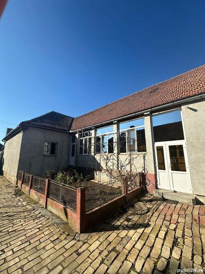 Vand Casa in Comuna Varias