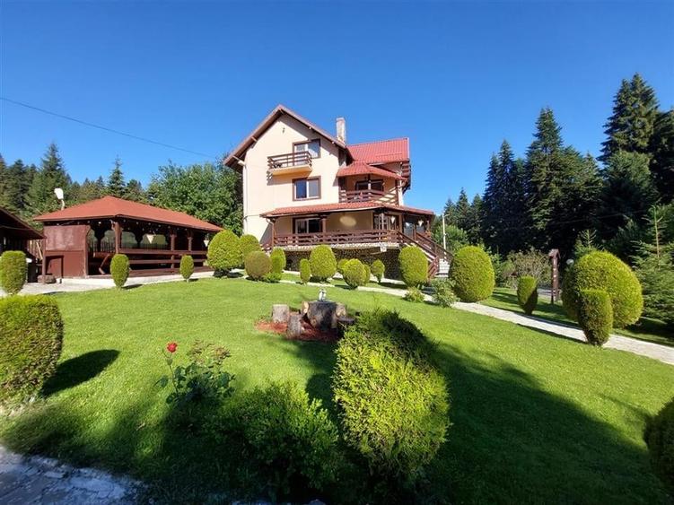 Complex Turistic Pensiune Si Vila Predeal - 1