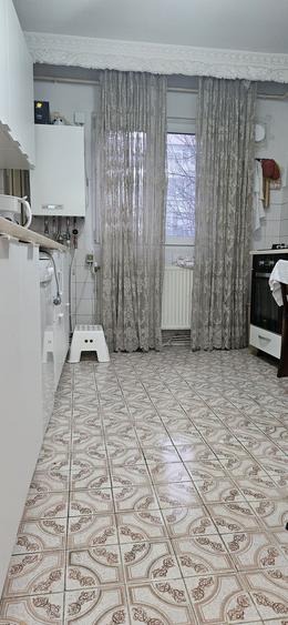 ENERGIEI, etajul 1 , 2 camere decomandate - 5