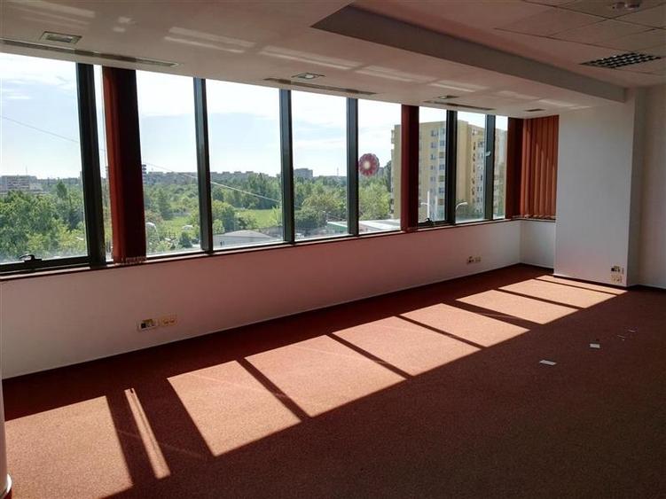 Spatii pentru birouri la super preturi - de la 9 Euro/mp - 23